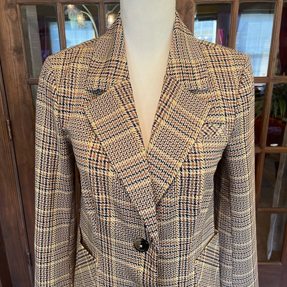 CAbi Pastime Plaid Notched Collar Patch Pocket Blazer 4 - Picture 8 of 11
